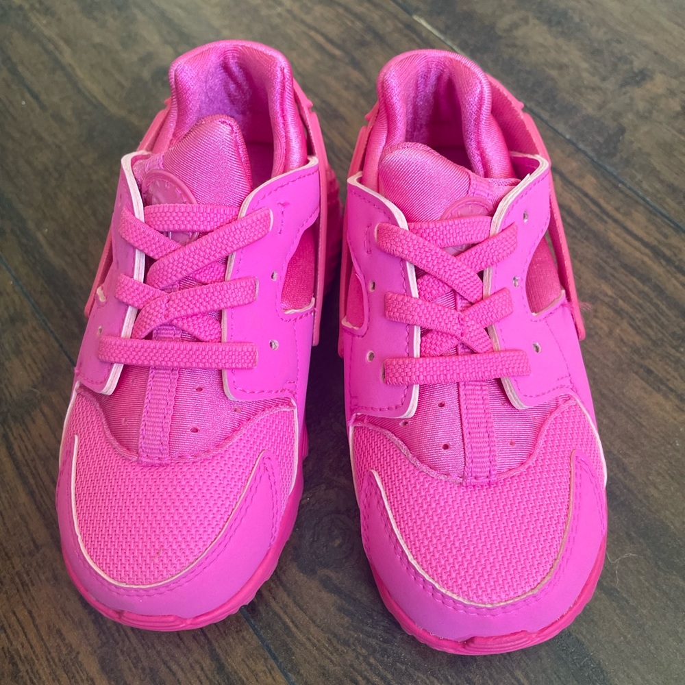 Toddler Nike huarache sneakers